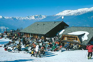 Xtrallusion offers independent self-guided Walking, Adventure, Activity, Skiing and Paragliding Holiday itineraries on the Italian Rivieras, in the Italian Lakes, in the Italian Alps and in some of the most beautiful corners of Italy.